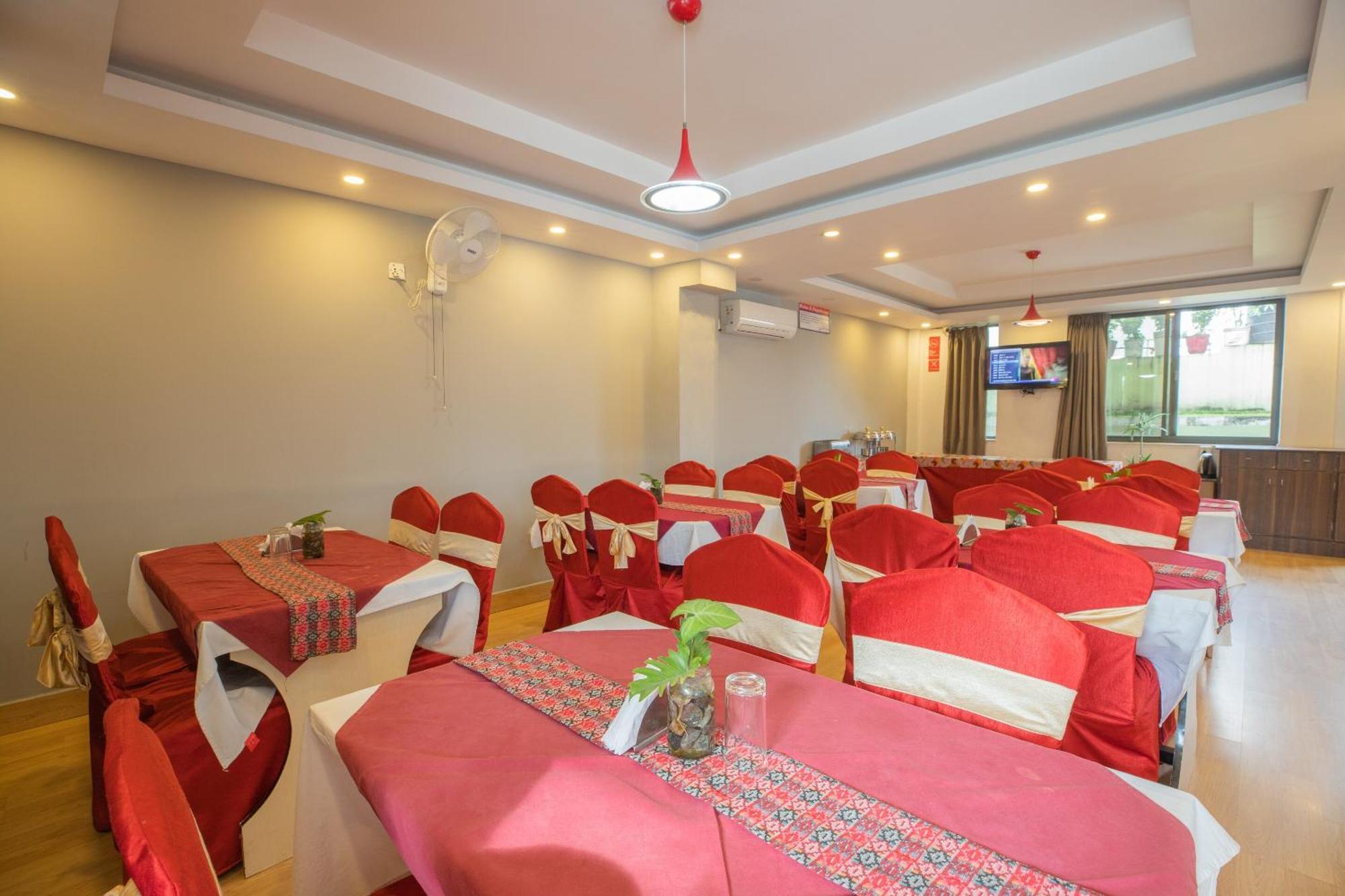 OYO 123 Hotel Prince Plaza Kathmandu Exterior foto